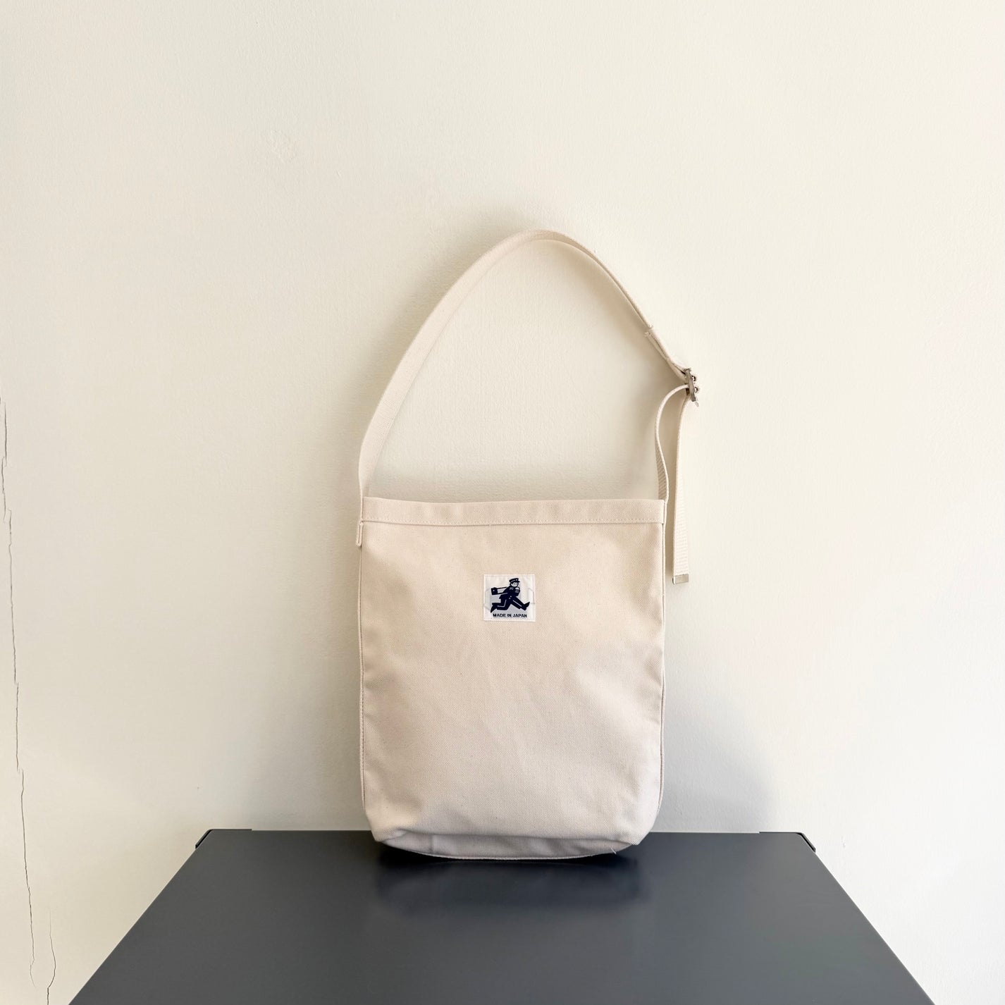 Mr. Tokaido Shoulder Bag, DBM 2695