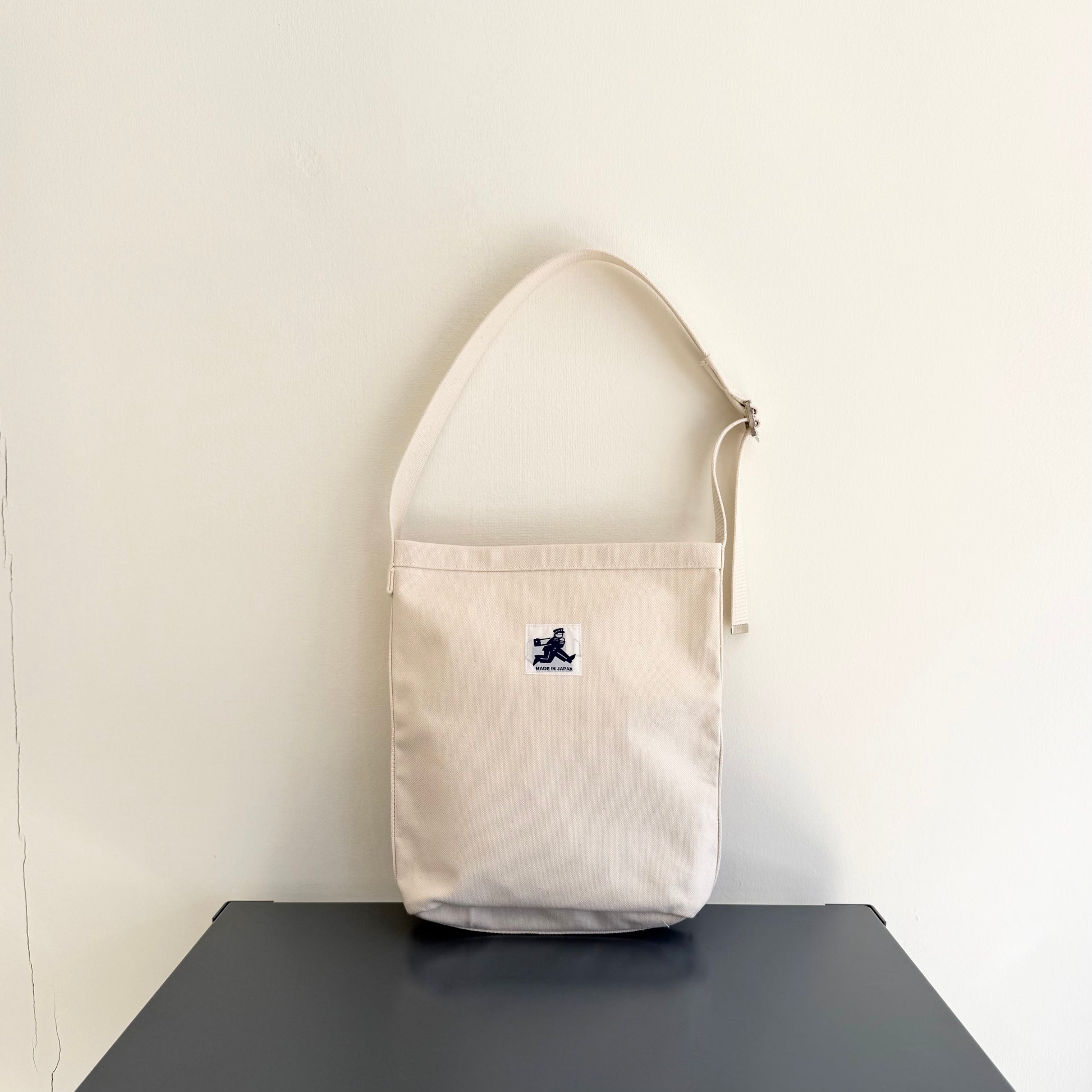 Mr. Tokaido Shoulder Bag, DBM 2695