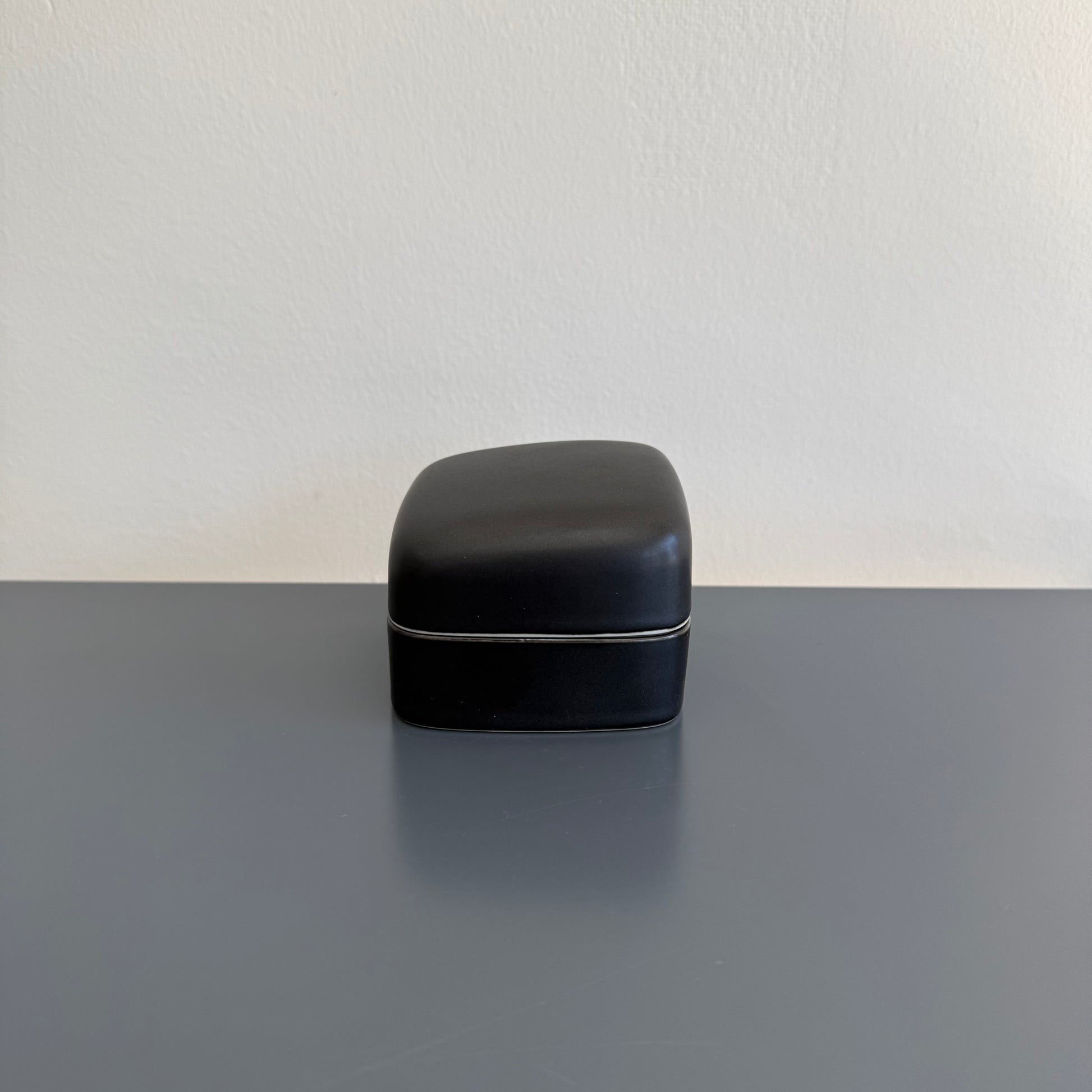 Candle Vessel, Black Porcelain