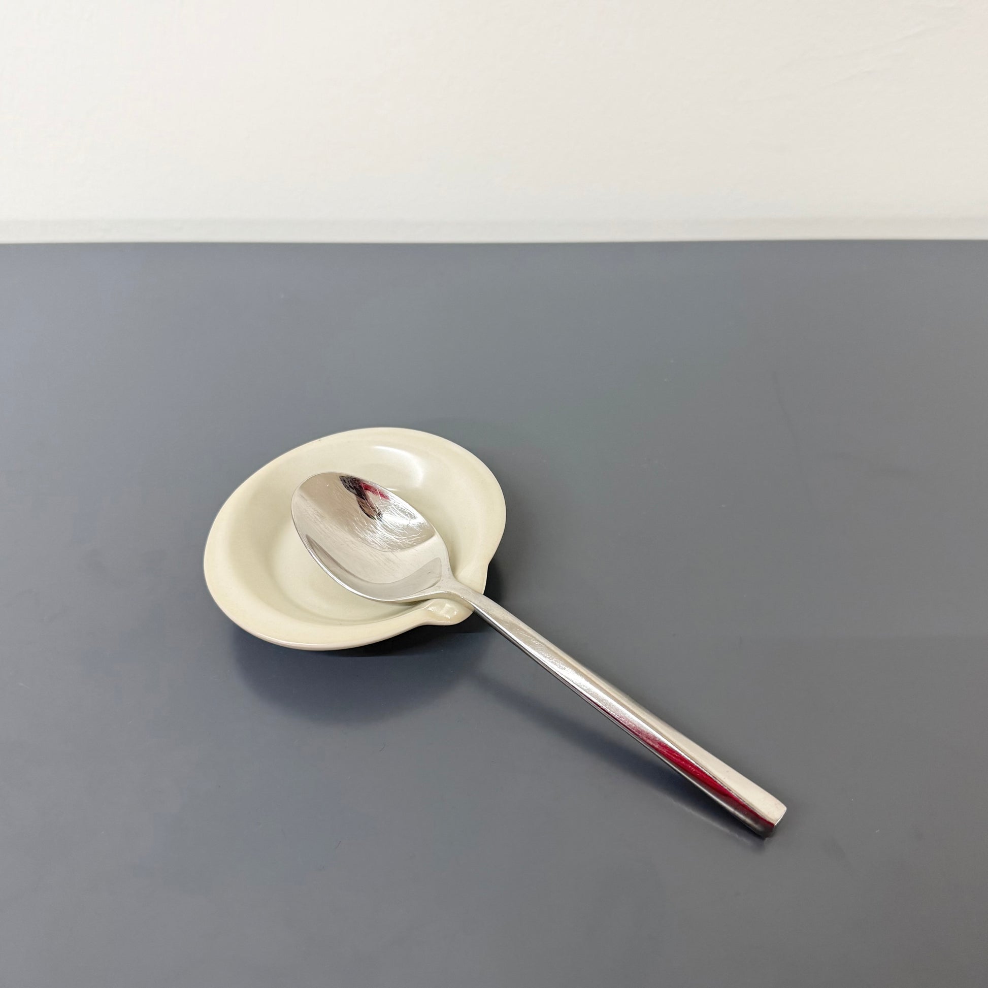 Duet Spoon Rest, White