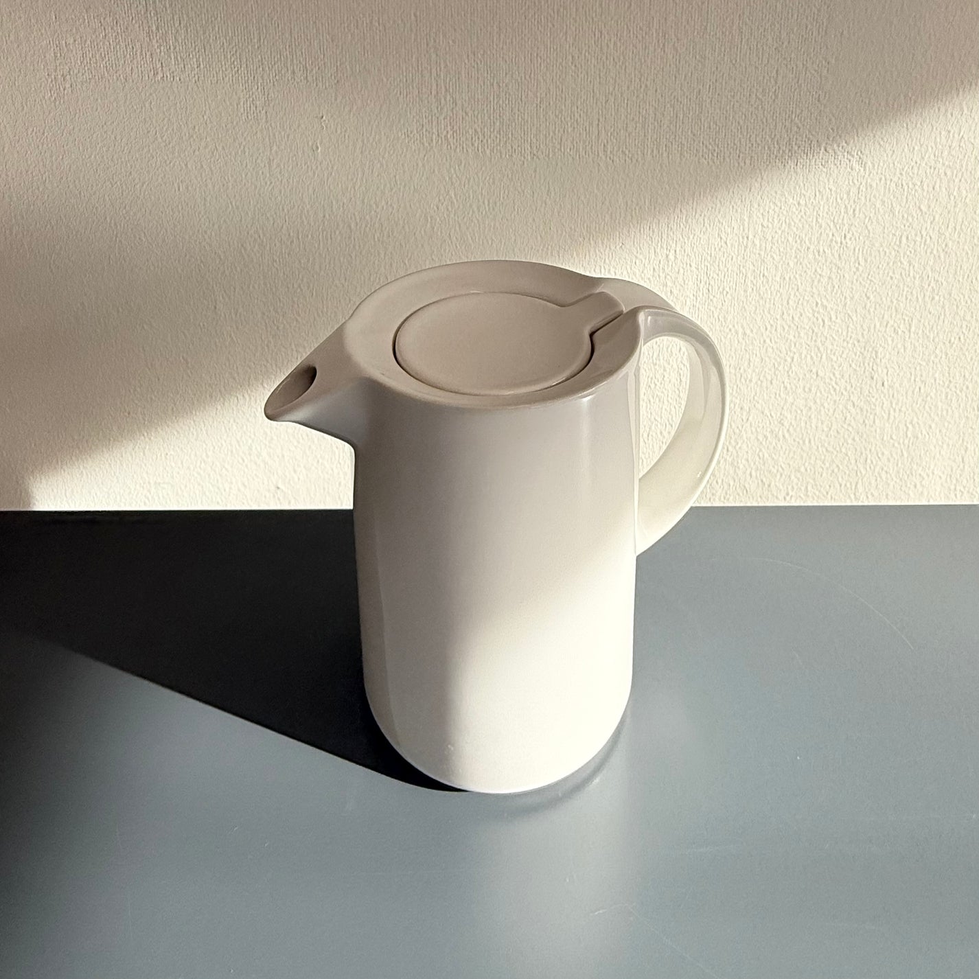 Moderato Teapot, White