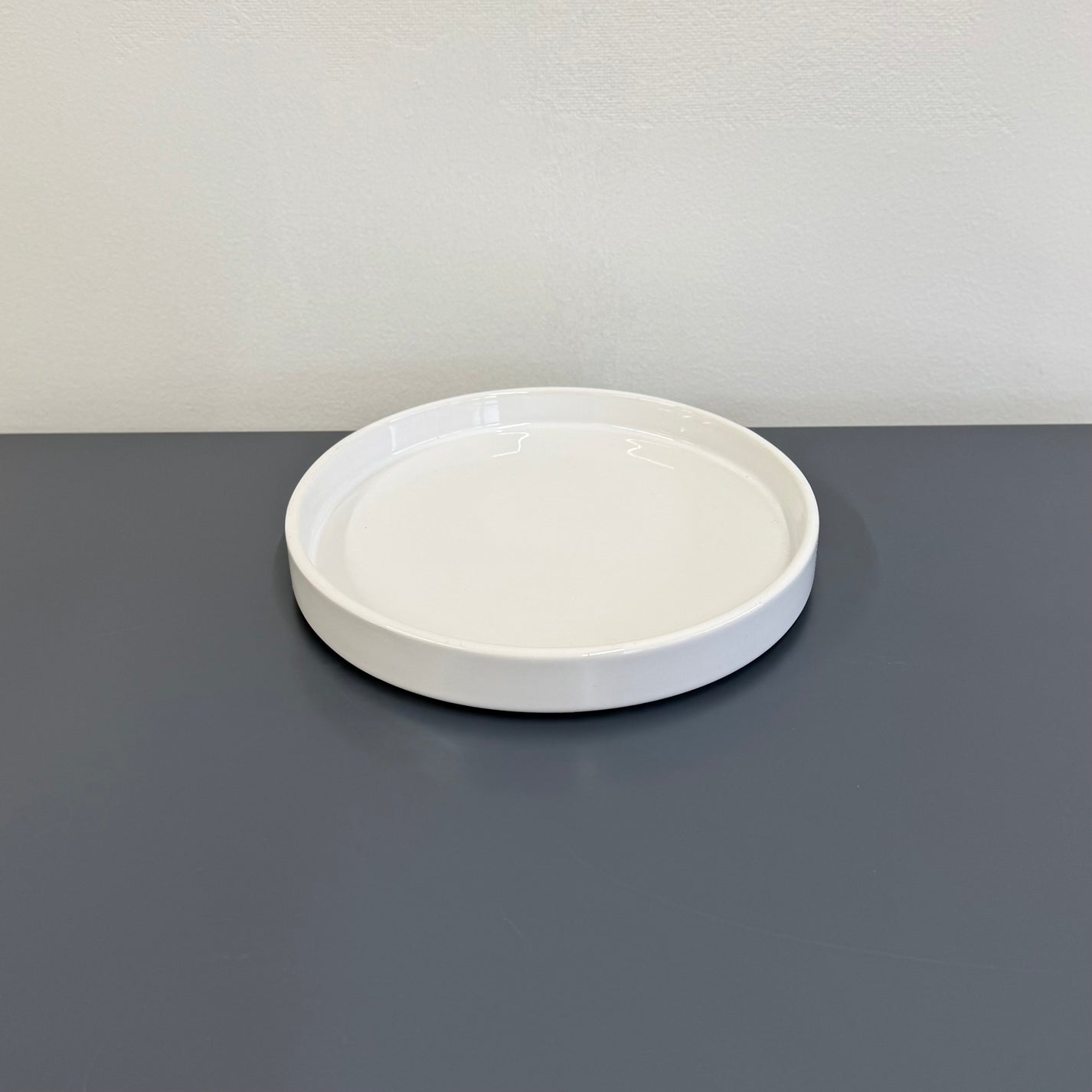 Moderato Medium Plate, White