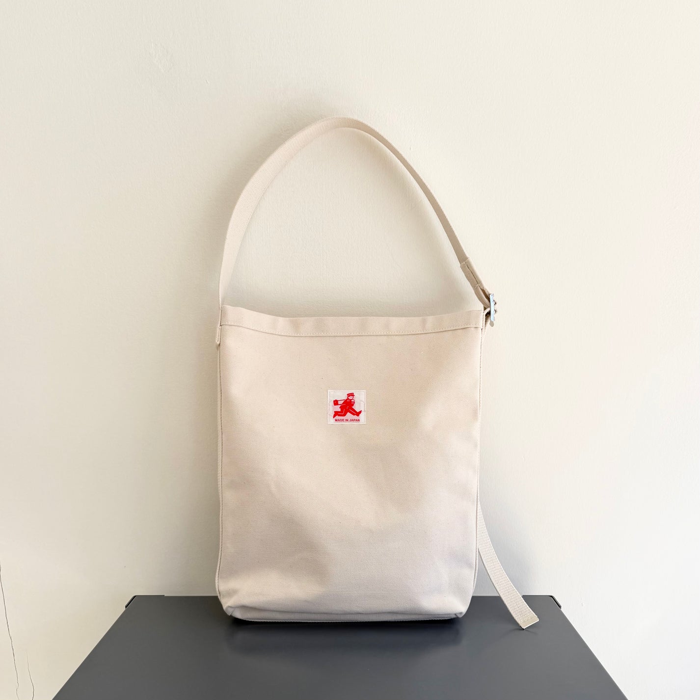 Mr. Tokaido Shoulder Bag, DBL 2696